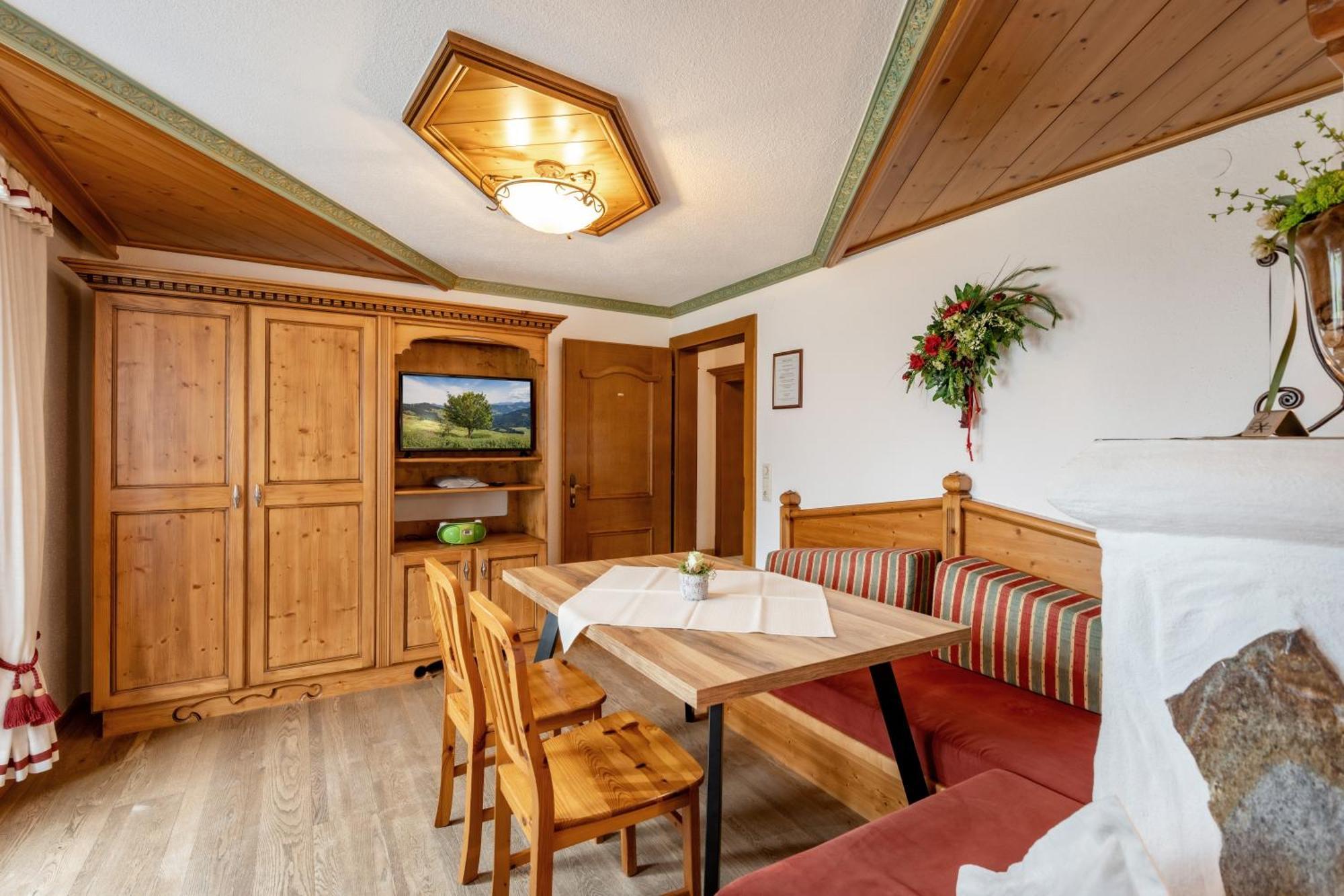 Appartamento Haus Schroll Ried im Zillertal Esterno foto