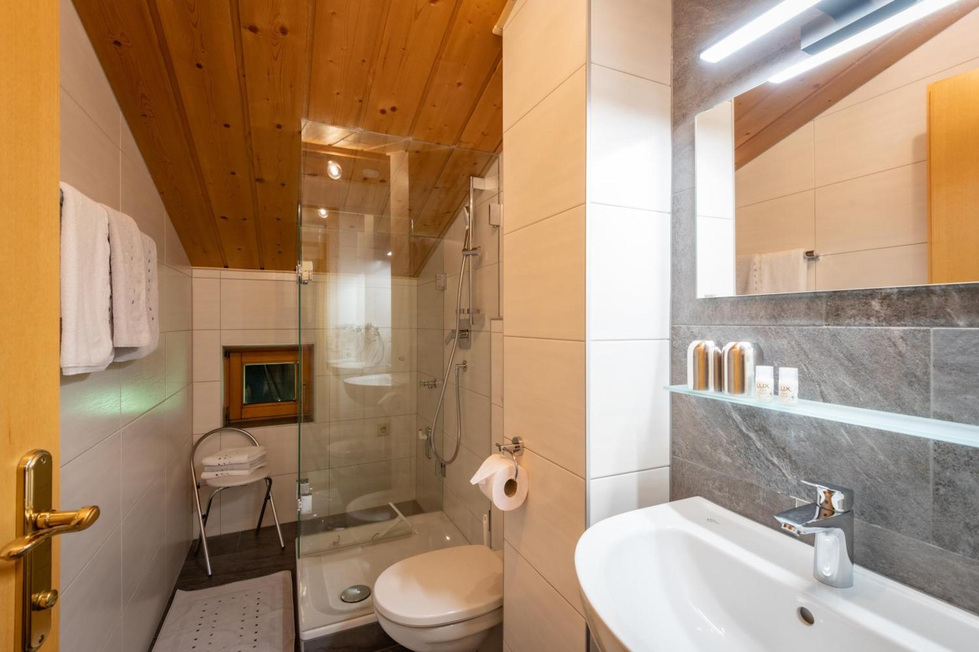 Appartamento Haus Schroll Ried im Zillertal Esterno foto