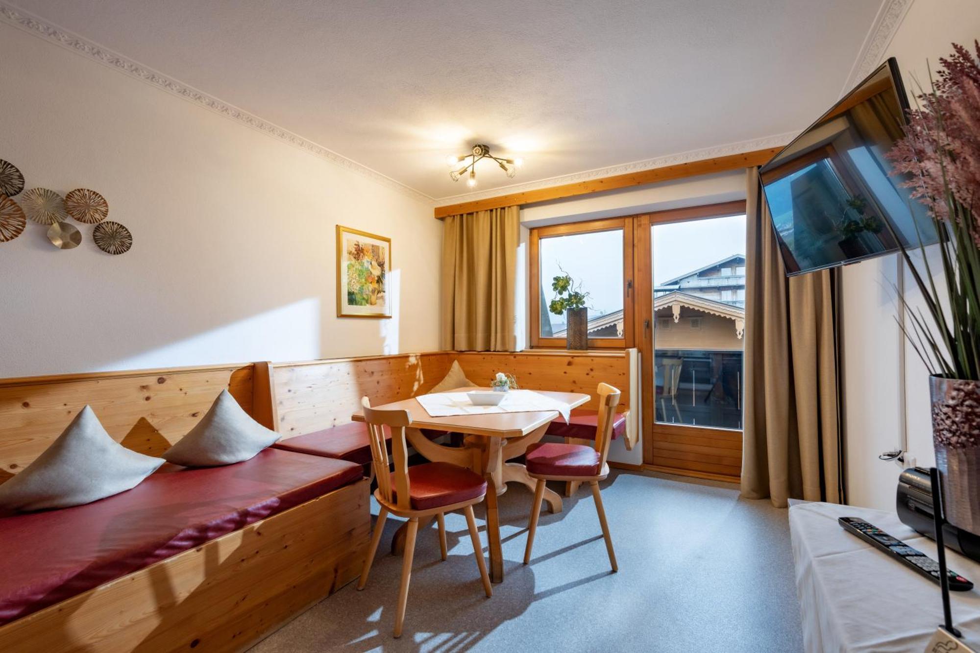 Appartamento Haus Schroll Ried im Zillertal Esterno foto