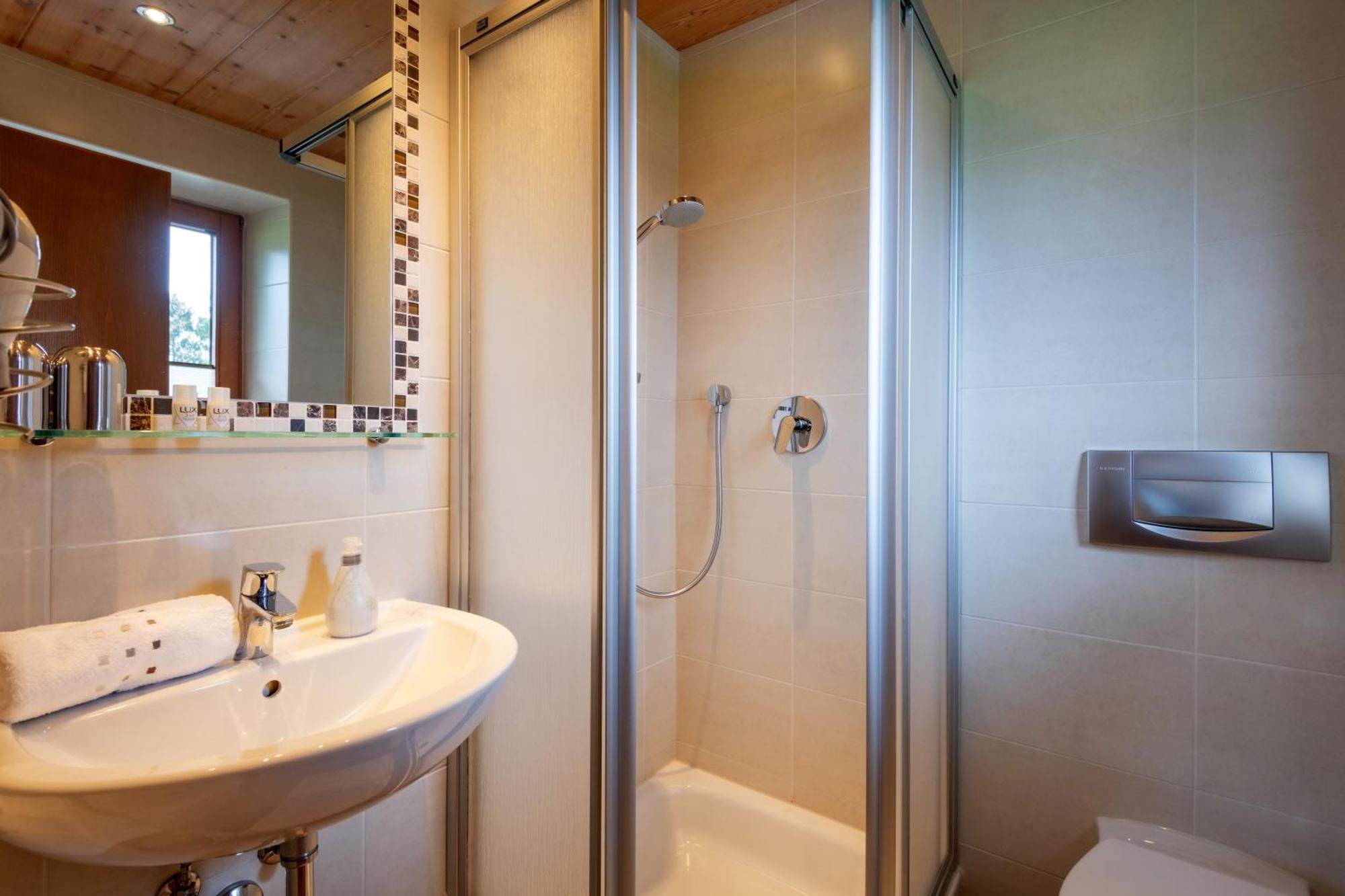 Appartamento Haus Schroll Ried im Zillertal Esterno foto