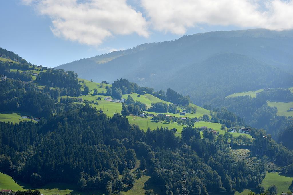 Appartamento Haus Schroll Ried im Zillertal Esterno foto