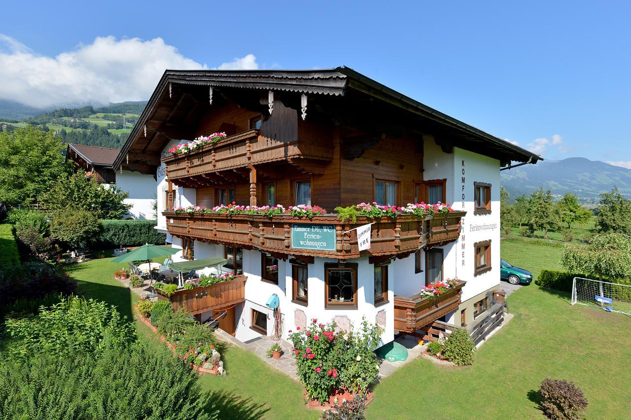 Appartamento Haus Schroll Ried im Zillertal Esterno foto